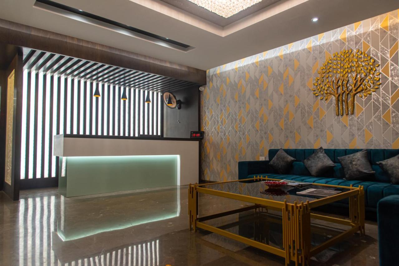 Hotel Royal Livin Varanasi Exterior foto