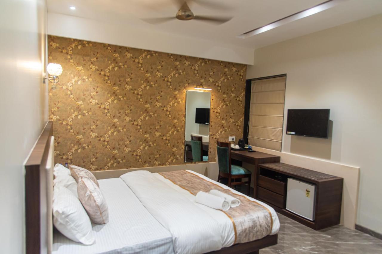 Hotel Royal Livin Varanasi Exterior foto