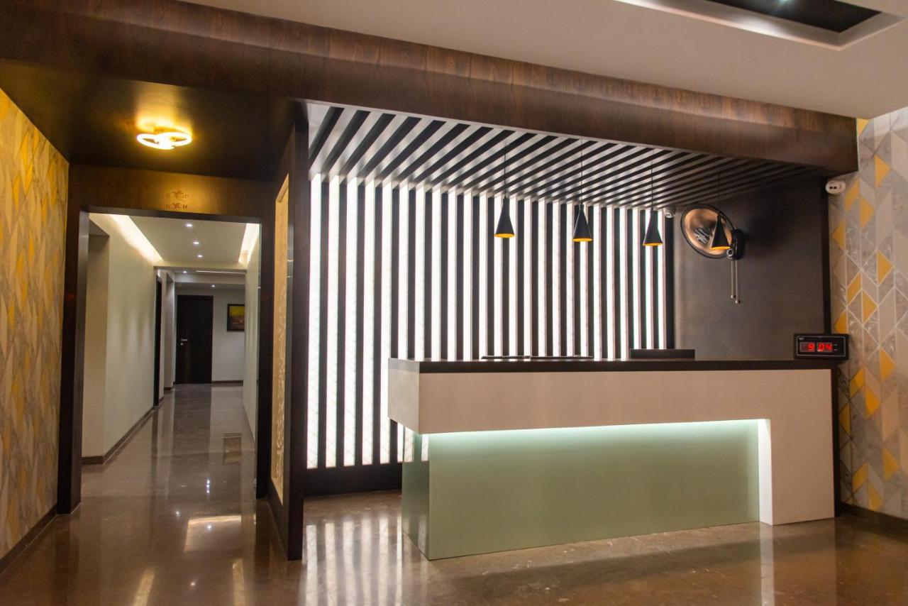 Hotel Royal Livin Varanasi Exterior foto