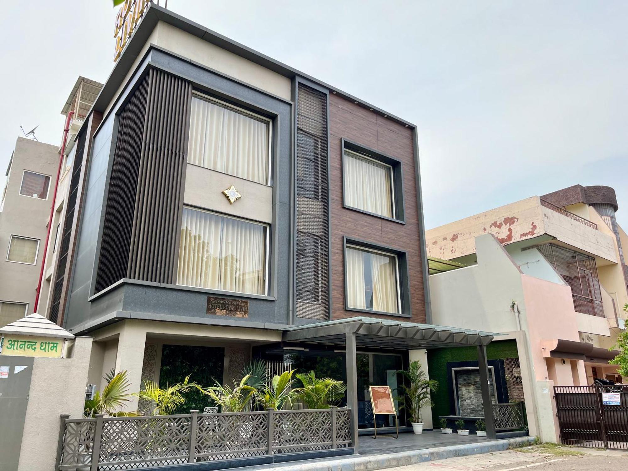 Hotel Royal Livin Varanasi Exterior foto